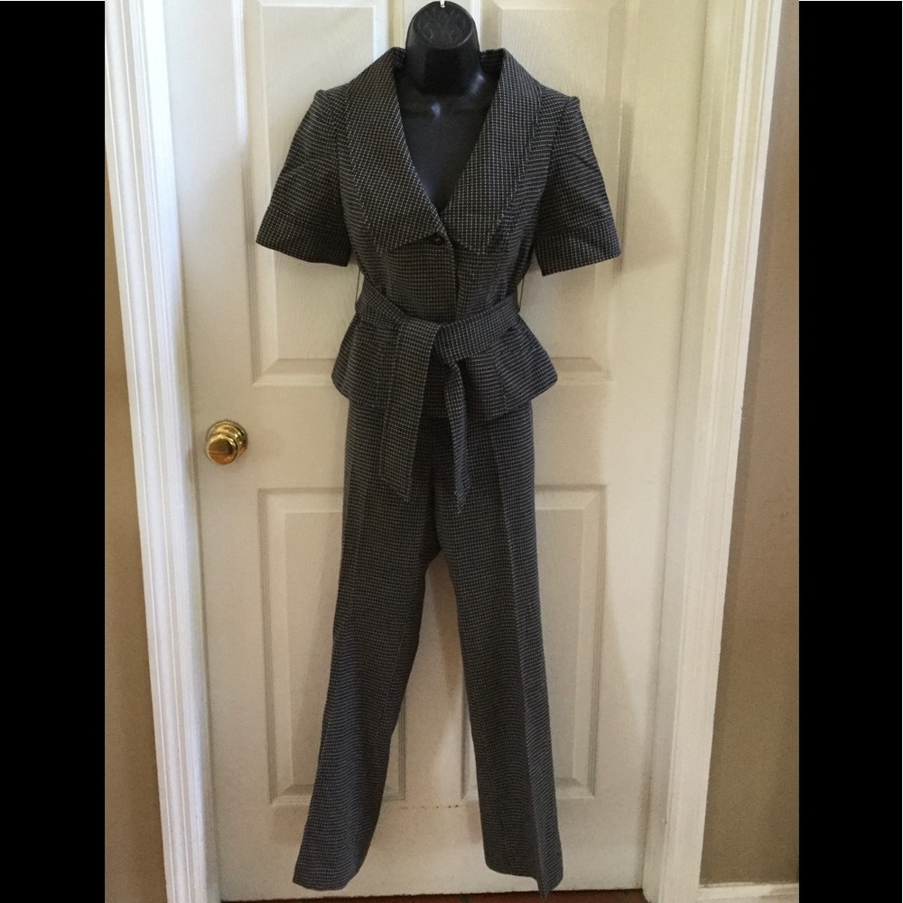 Women’s THE LIMITED Collection Short Sleeve Suit